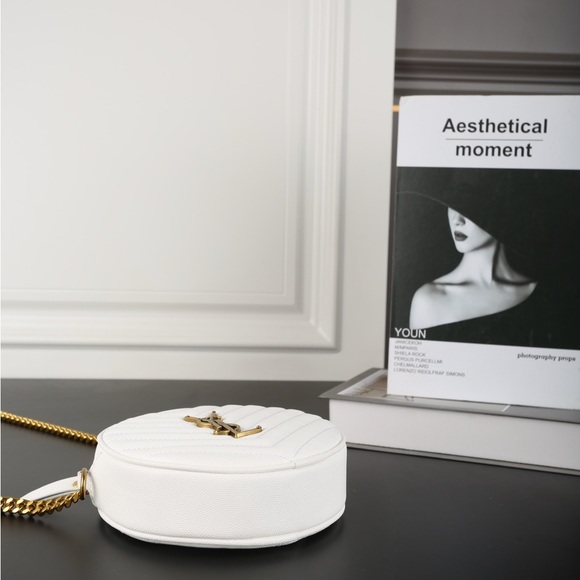 Yves Saint Laurent White Chevron Crossbody Bag - Picture 3 of 7